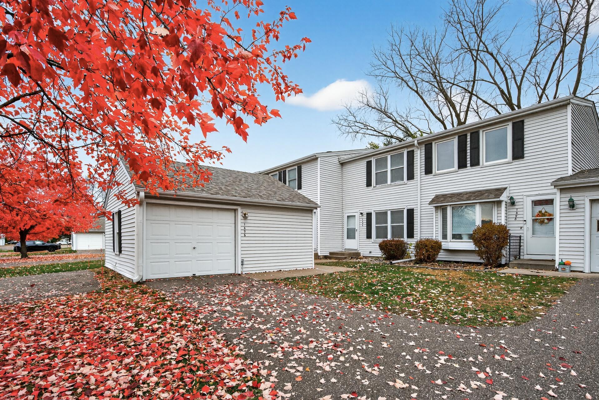 1496 Granada Avenue N