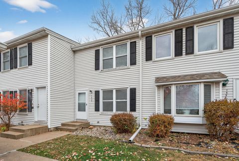 1496 Granada Avenue N Oakdale MN 55128