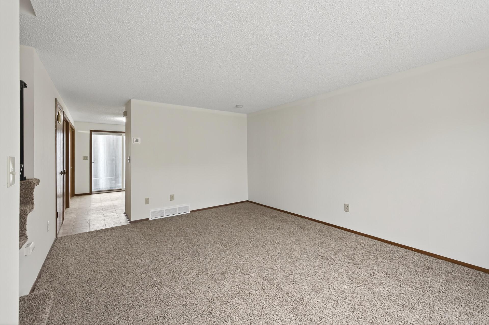 1496 Granada Avenue N