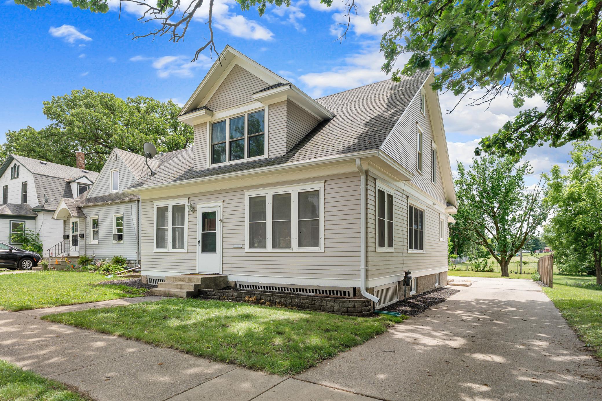 Photo 1 of 34 — 137 South Street, Owatonna, MN 55060