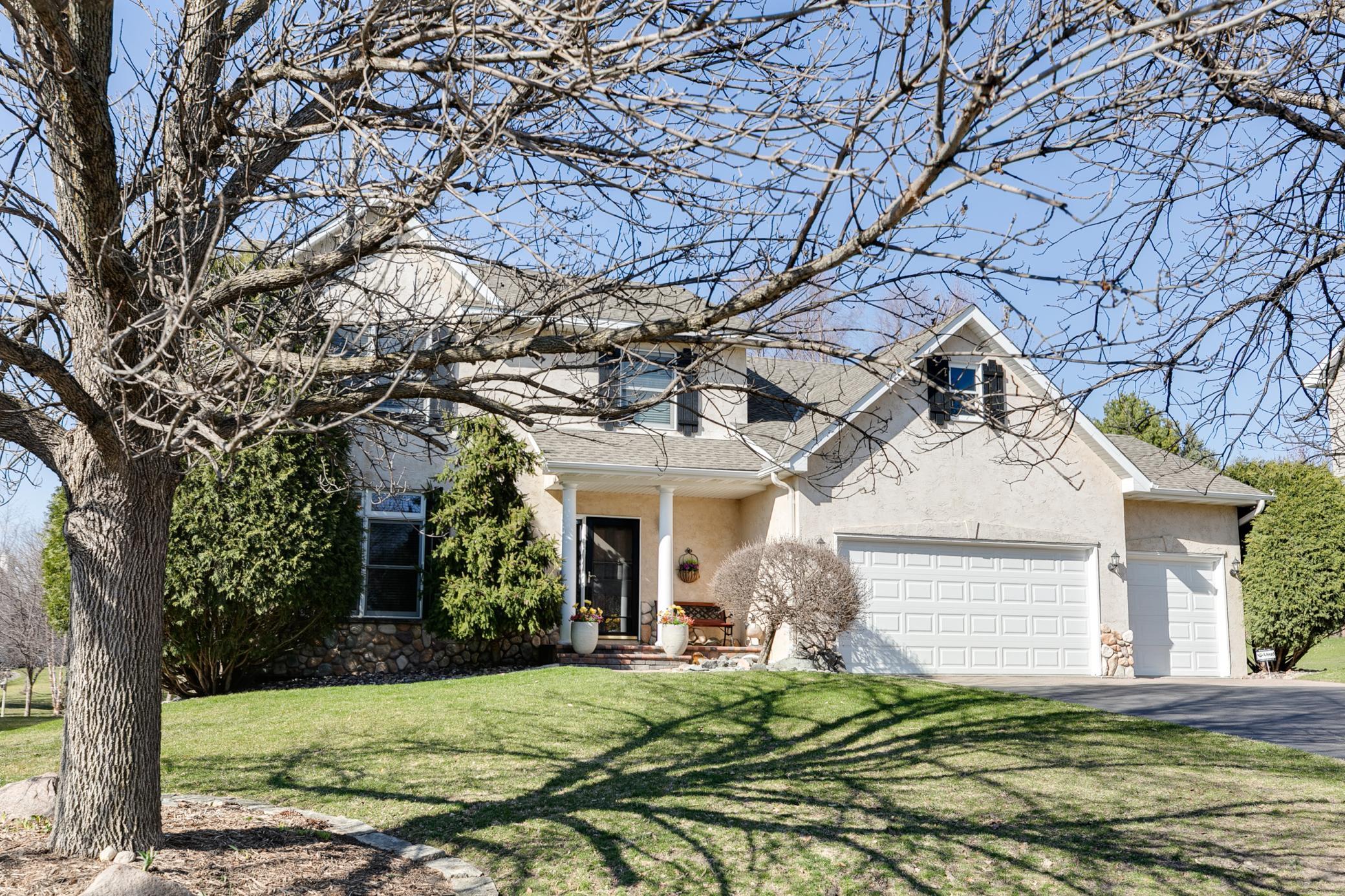 7568 Walnut Curve