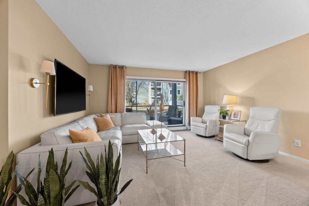 Photo of 3000 Saint Albans Mill Road #111, Minnetonka, MN 55305 (MLS # 7039861)