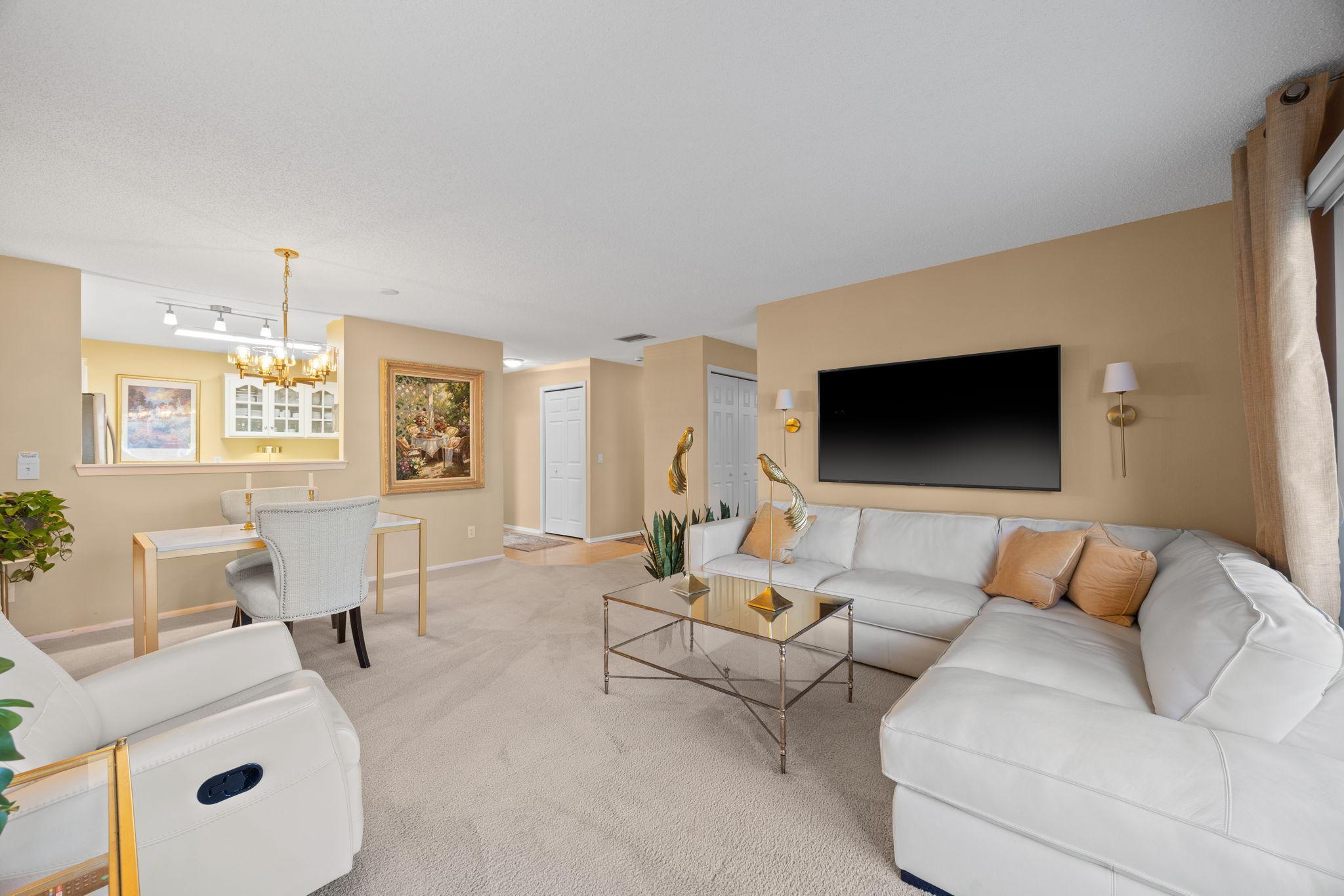 3000 Saint Albans Mill Road 111