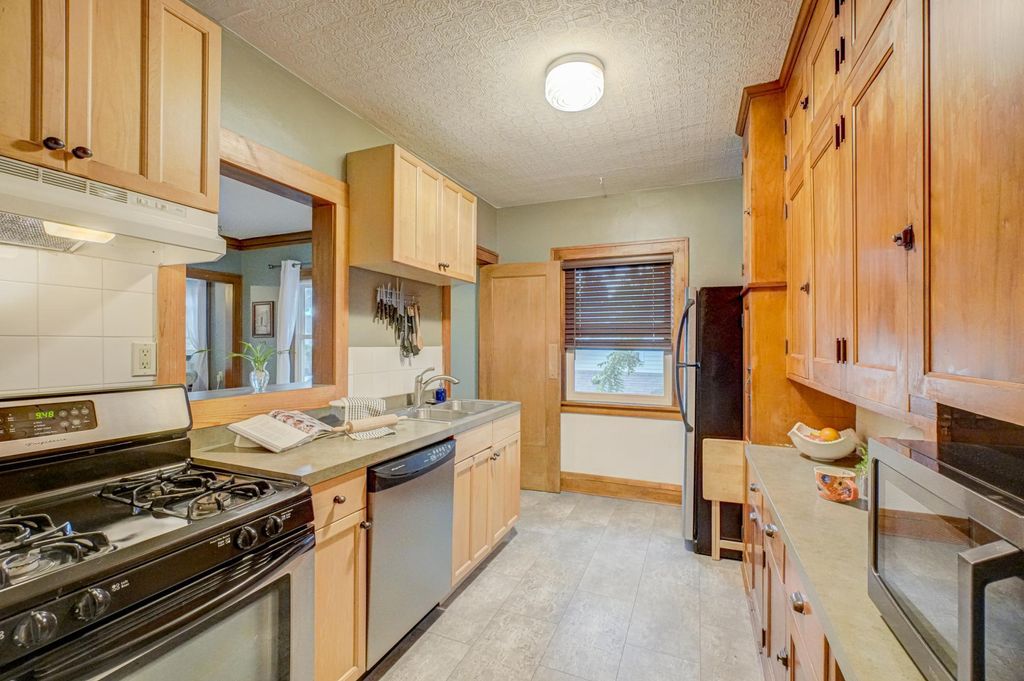 Photo of 4720 Nicollet Avenue, Minneapolis, MN 55419 (MLS # 6798160)