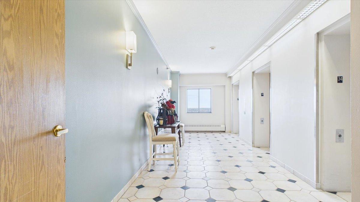 78 10th Street E 3410