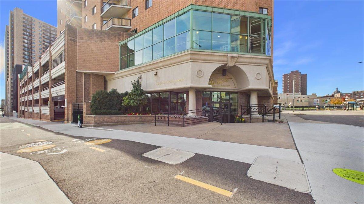 78 10th Street E 3410
