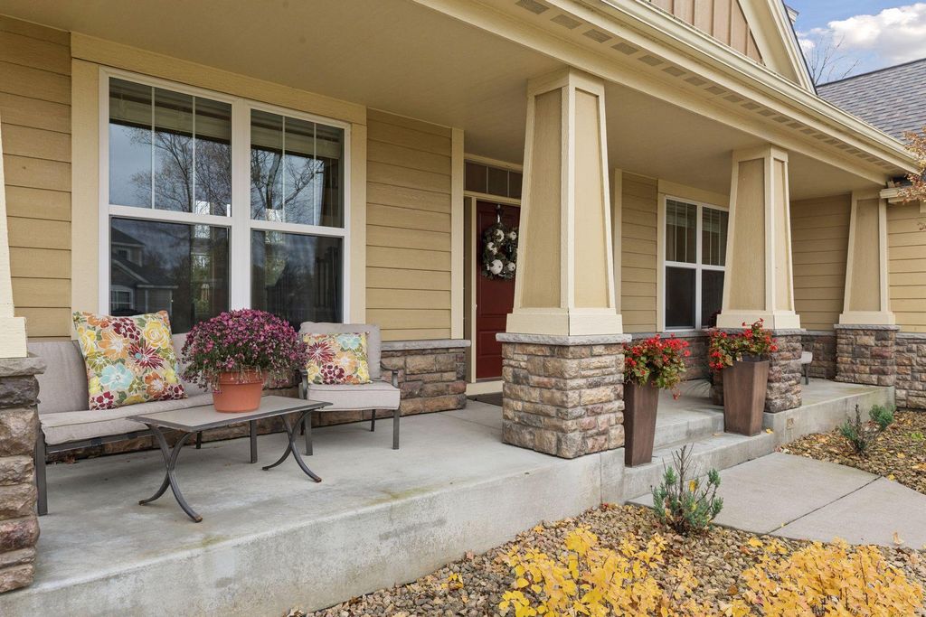 Photo of 6726 Fountain Lane N, Maple Grove, MN 55311 (MLS # 6822477)