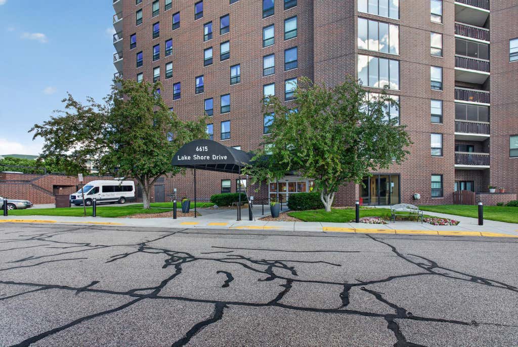 Photo of 6615 Lake Shore Drive S #304, Richfield, MN 55423 (MLS # 7094173)