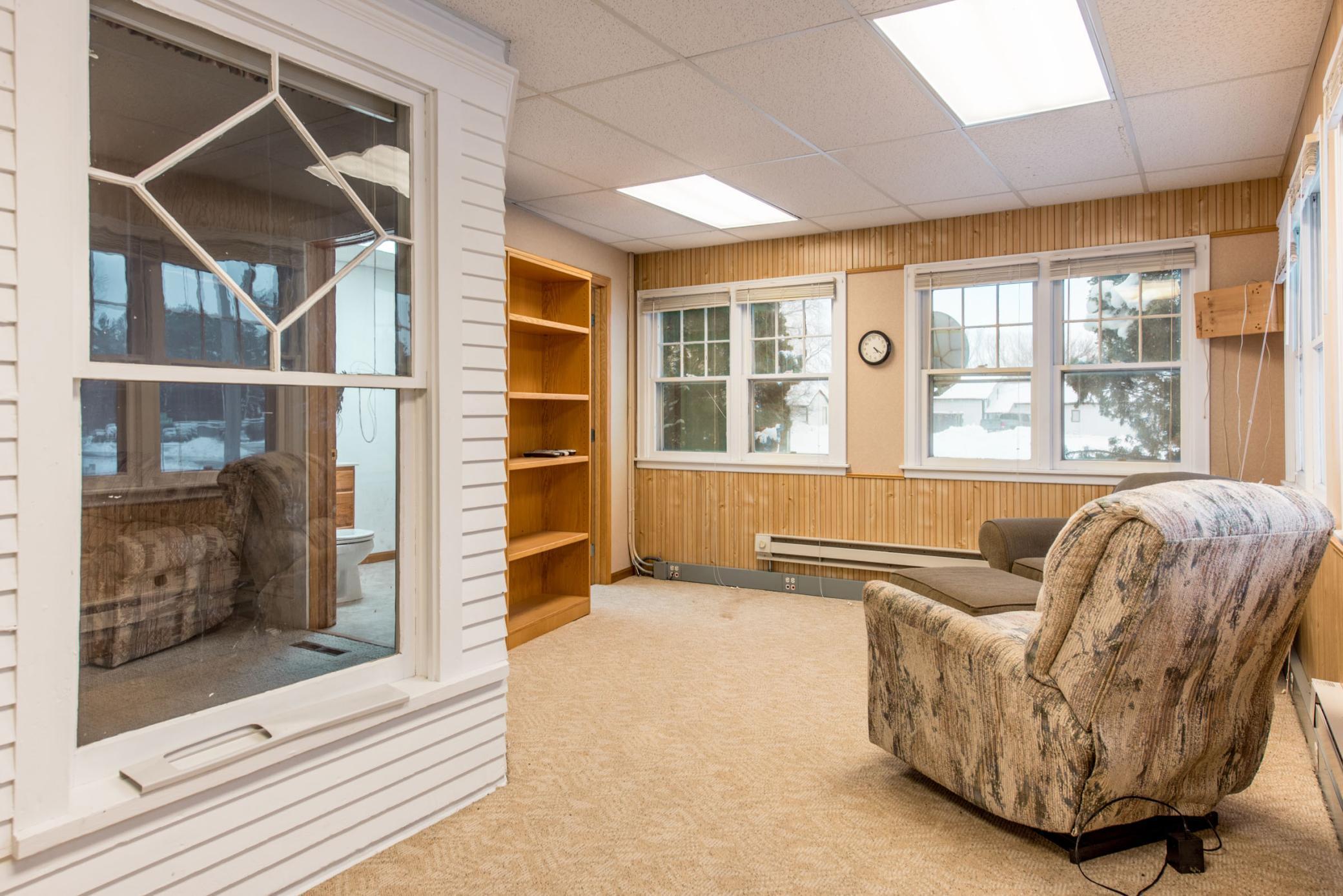 1205 N Nokomis