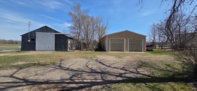 1205 N Nokomis