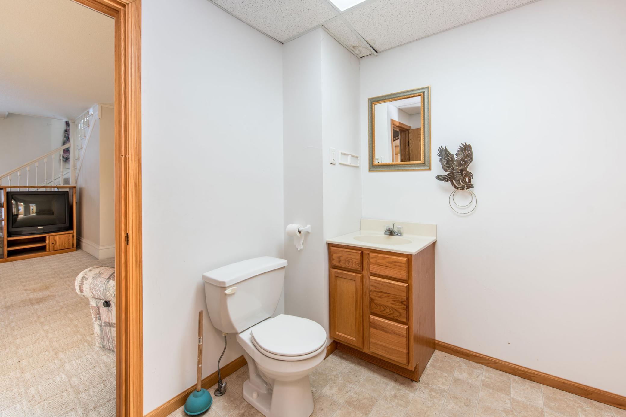 1205 N Nokomis