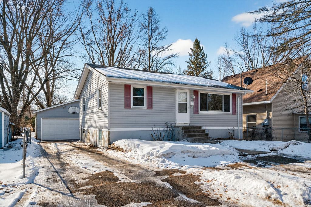 Photo of 1962 Florence Street, White Bear Lake, MN 55110 (MLS # 7021153)