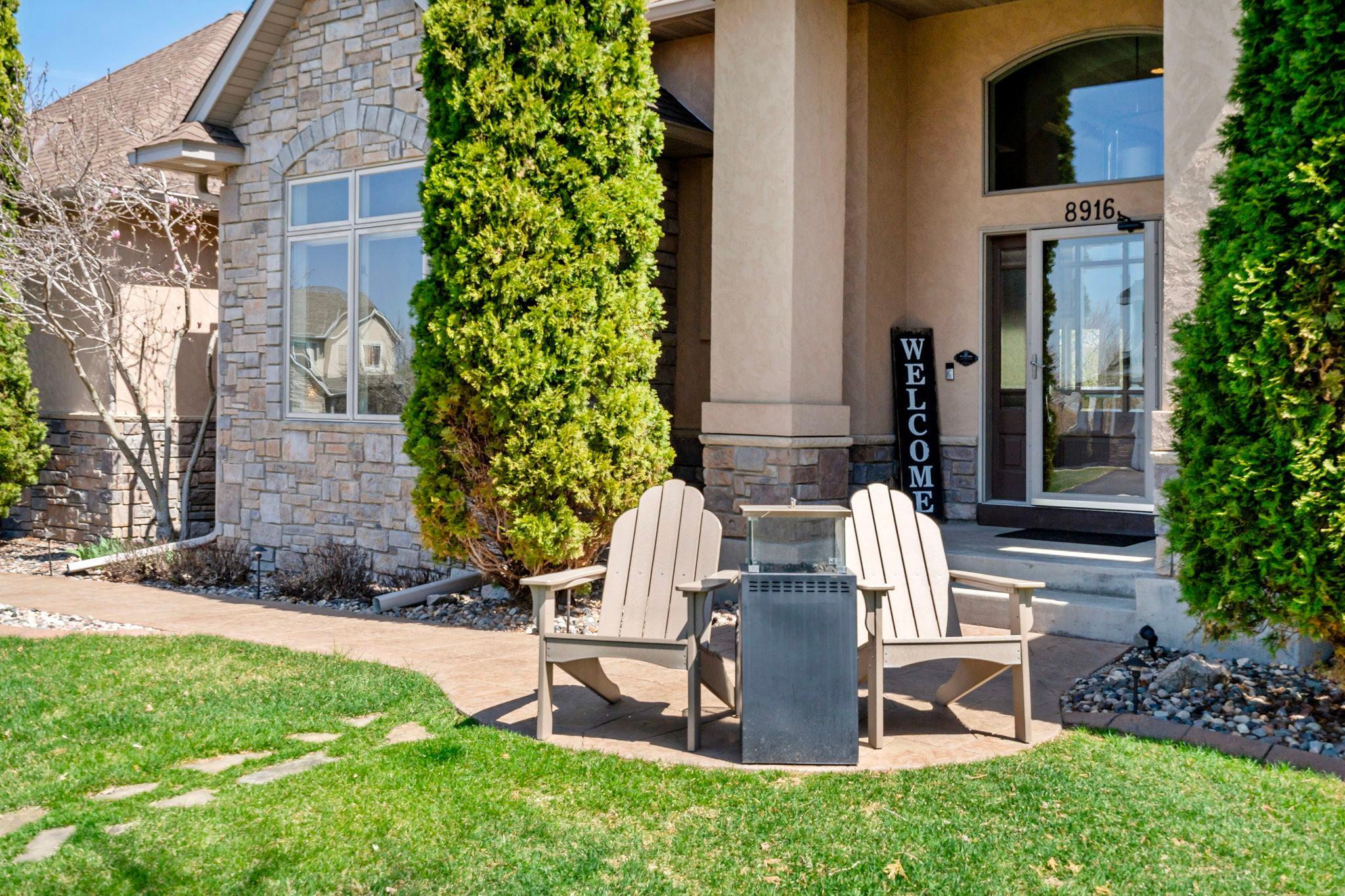 8916 Whispering Oaks Trail