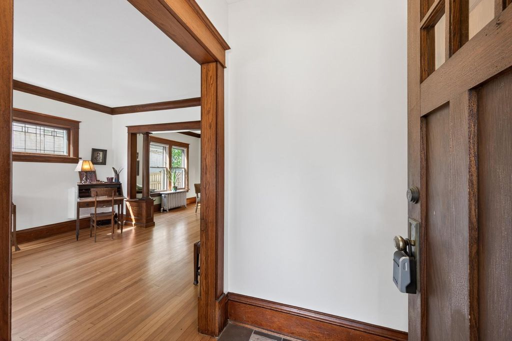 Photo of 305 Brimhall Street, Saint Paul, MN 55105 (MLS # 7044528)