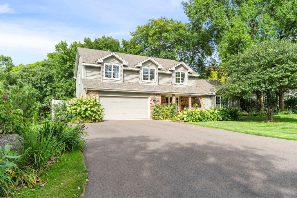 Photo of 2600 Jewel Lane N, Plymouth, MN 55447 (MLS # 7145627)
