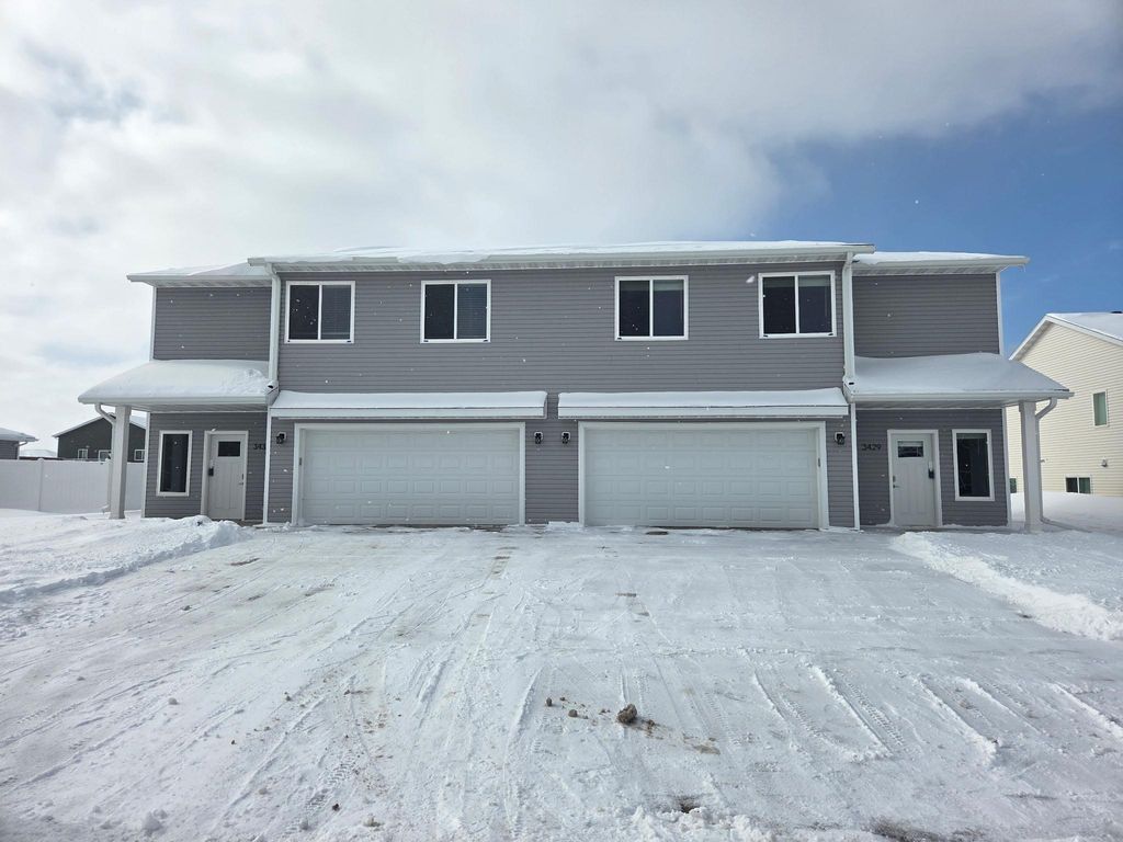 Photo of 3429/3433 18th Street S, Moorhead, MN 56560 (MLS # 7024551)