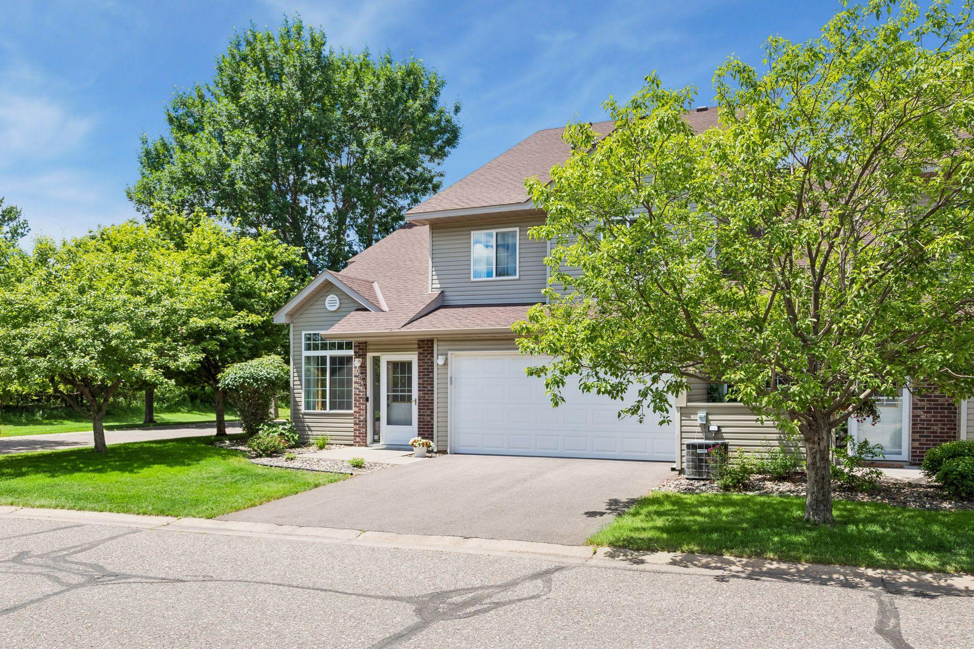 2331 Oakridge Circle