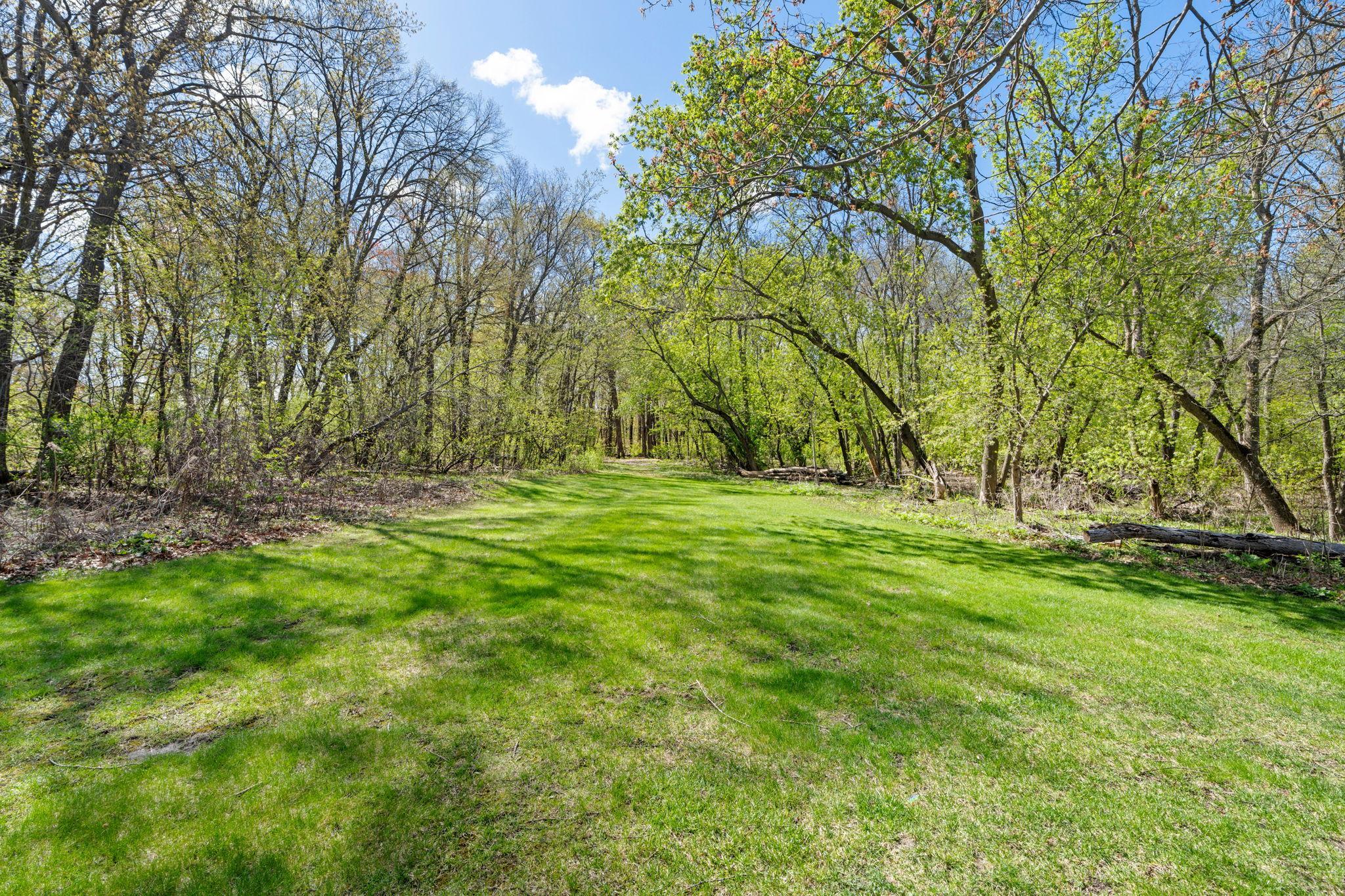 3475 Pilgrim Lane N