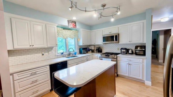 7740 47 1/2 PL N, MINNEAPOLIS, MN 55428 - Image c7388fb4a60fe33db343dc15927aa929/3440998813