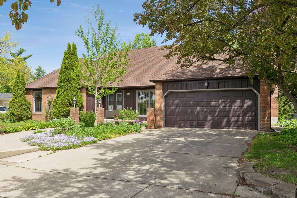 Photo of 807 5th Street E, Northfield, MN 55057 (MLS # 7076442)