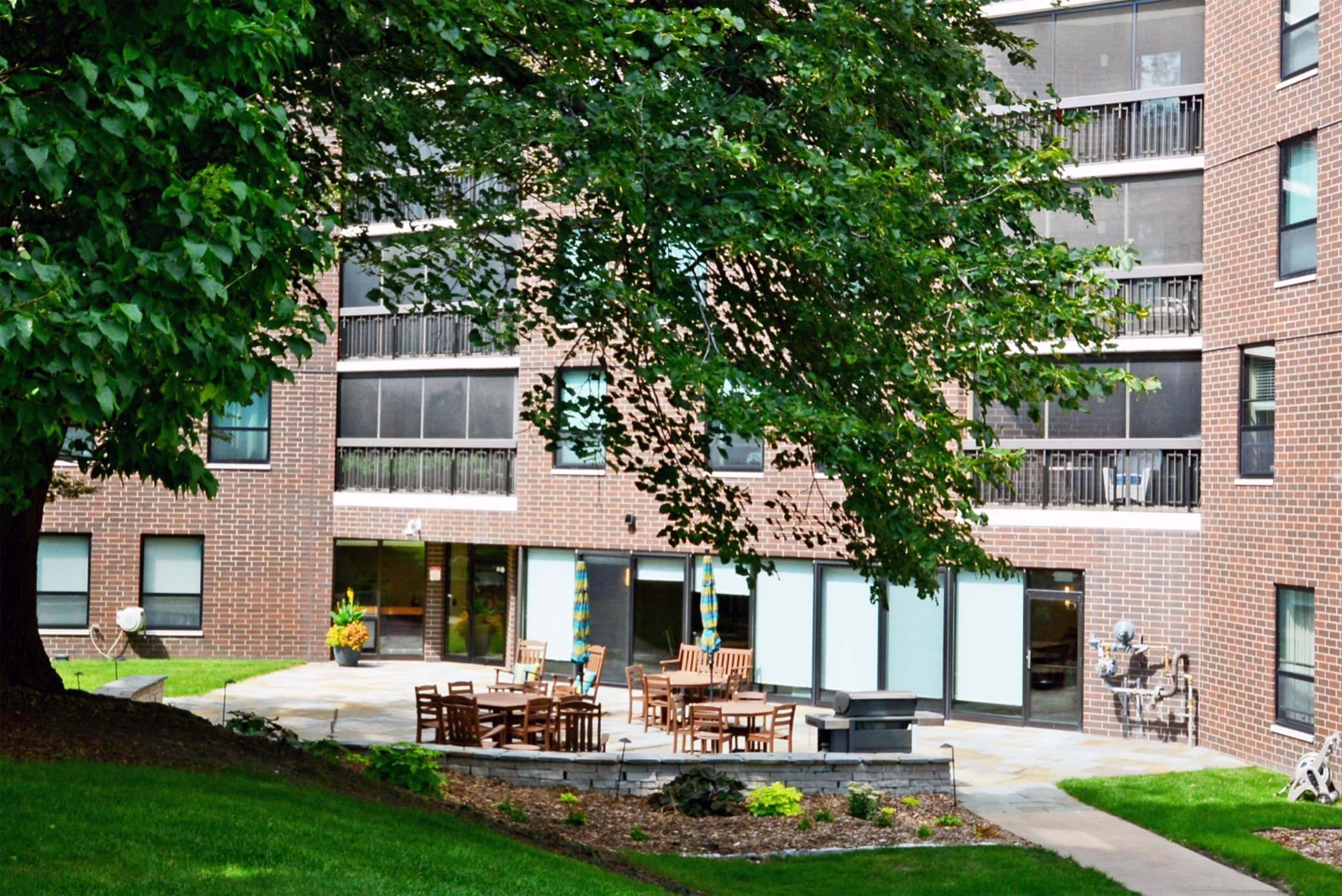 6615 Lake Shore Drive S 603