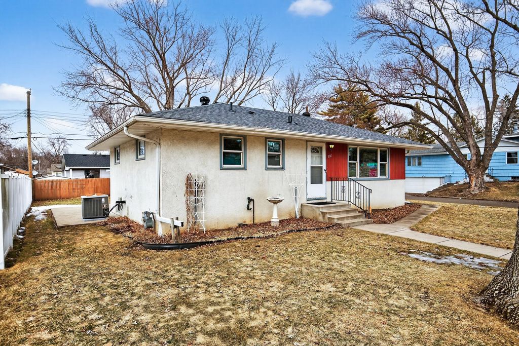 Photo of 601 Glencoe Street NE, Fridley, MN 55432 (MLS # 7027511)