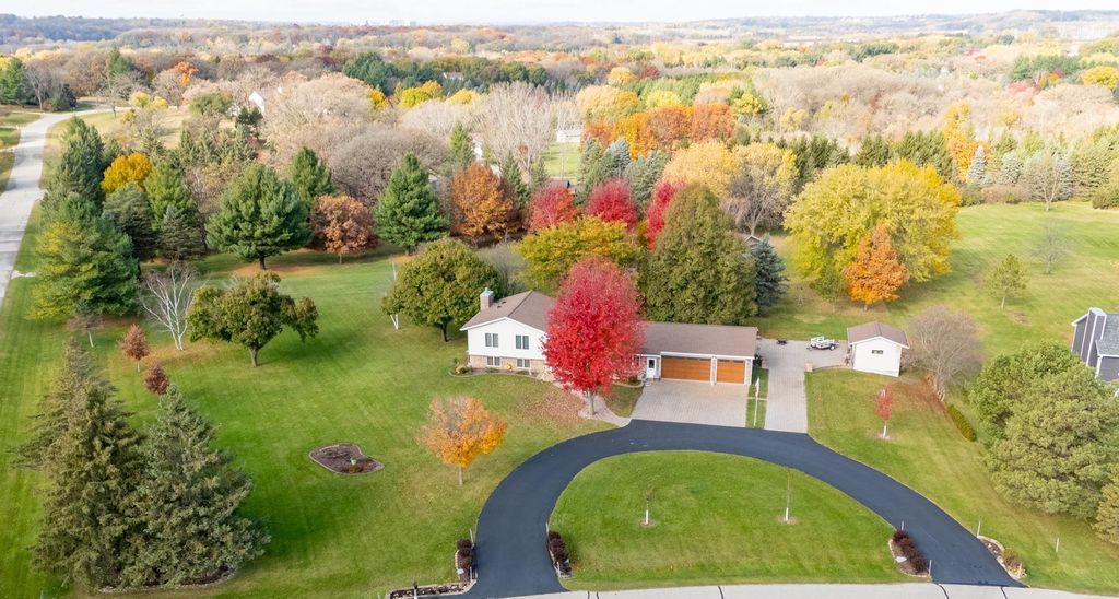 Photo of 1477 Laurel Court SE, Rochester, MN 55904 (MLS # 7012392)