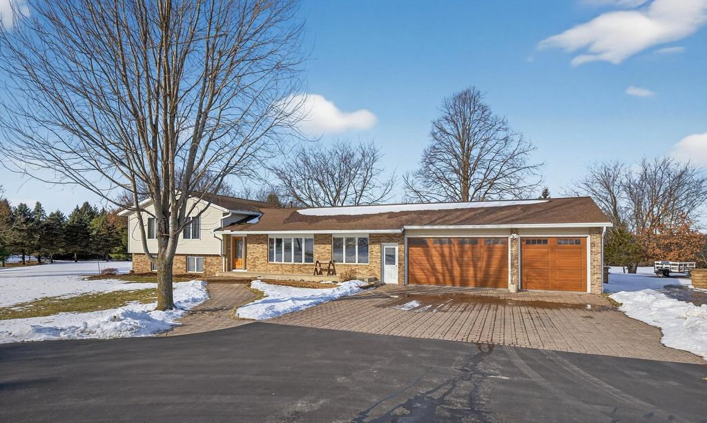 Photo of 1477 Laurel Court SE, Rochester, MN 55904 (MLS # 7012392)