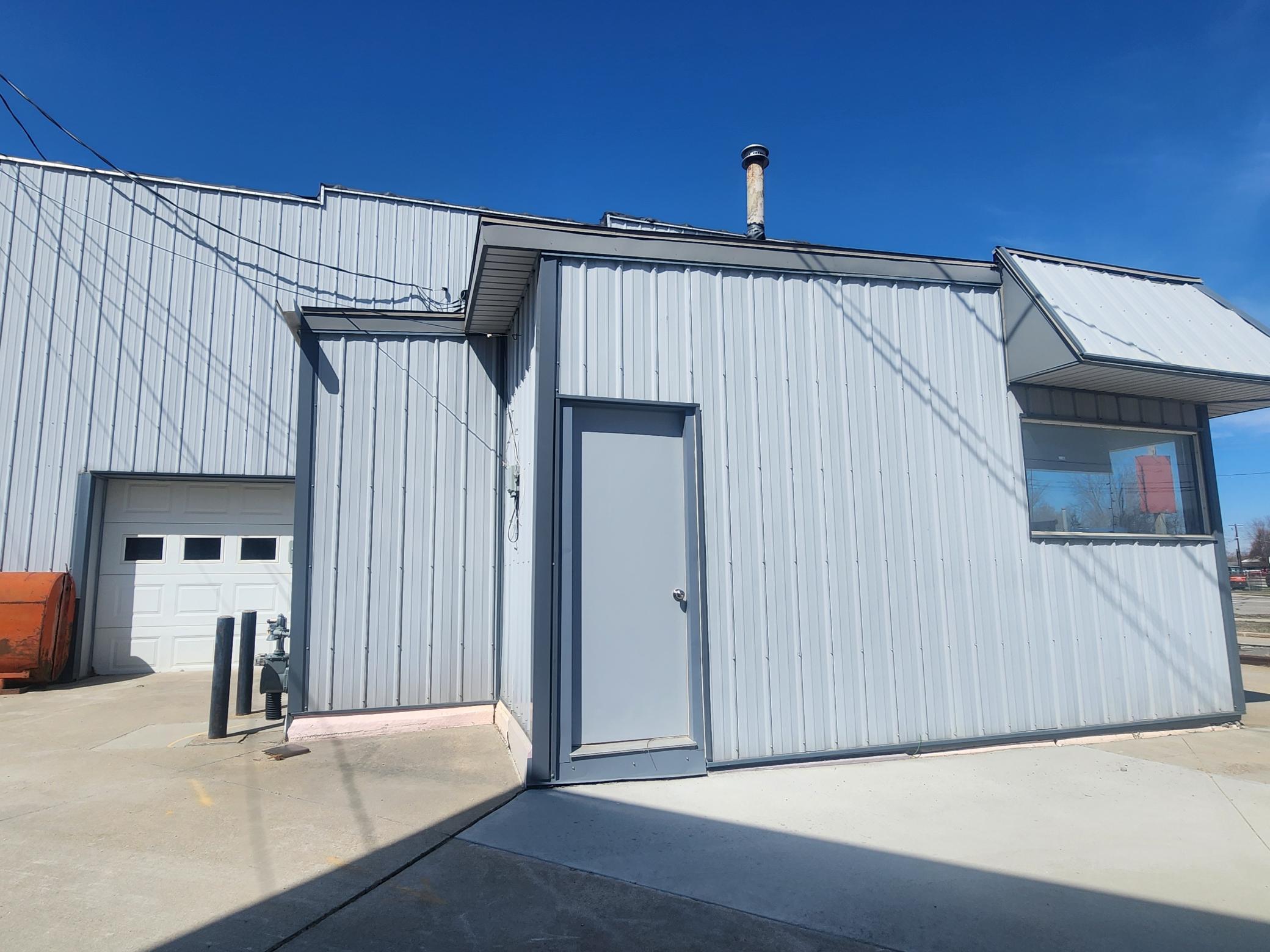 301 W Highway Street