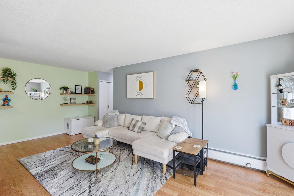 Photo of 908 9th Avenue S #7, Hopkins, MN 55343 (MLS # 7087593)