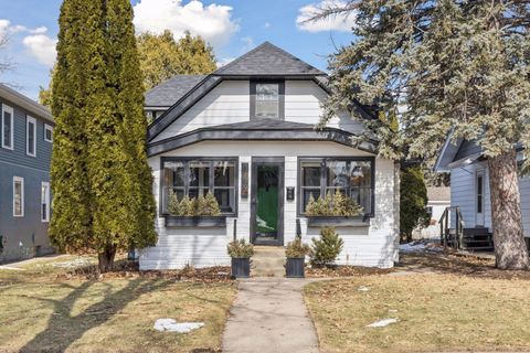 1679 Bayard Avenue Saint Paul MN 55116