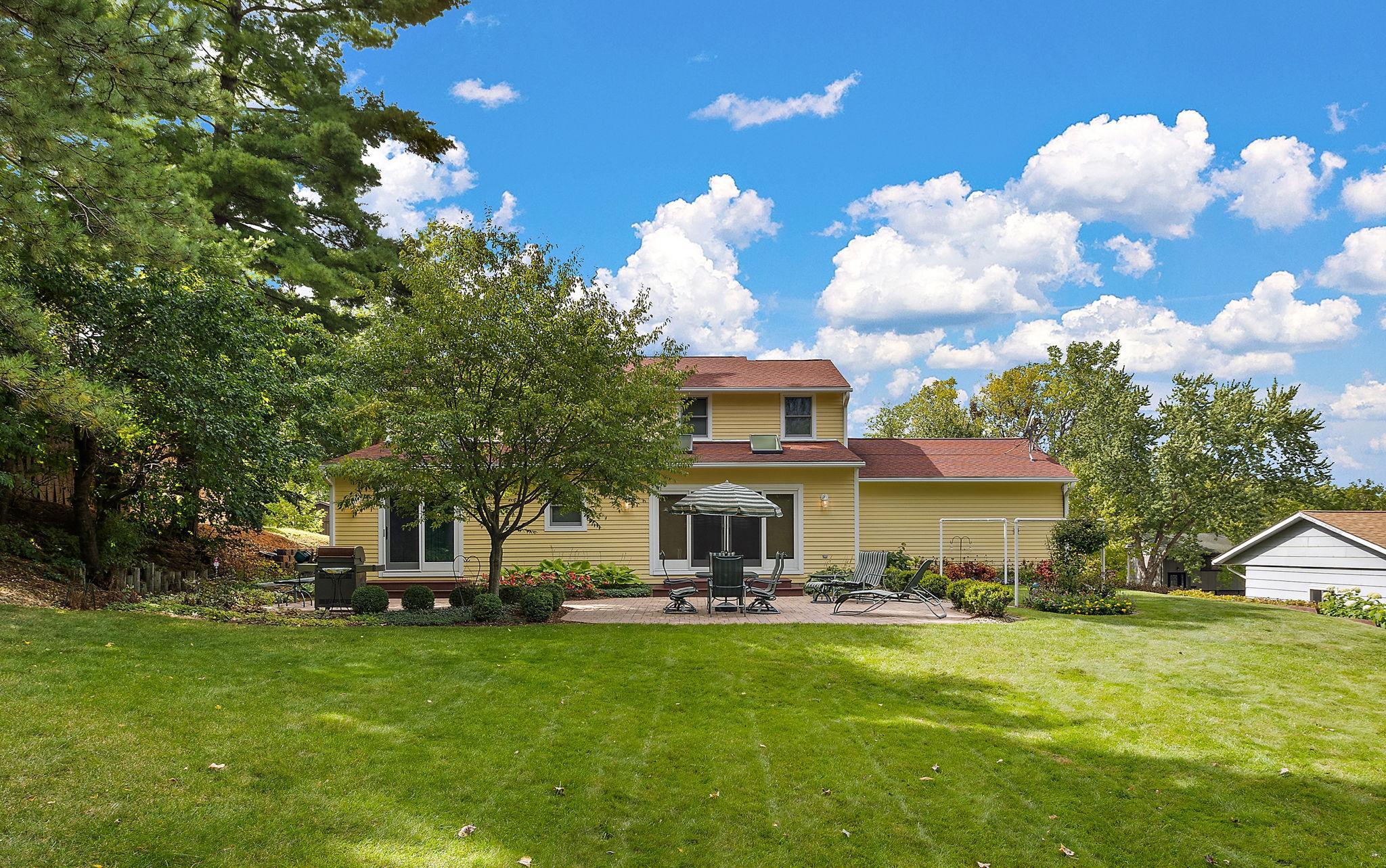 1575 Woodland Drive