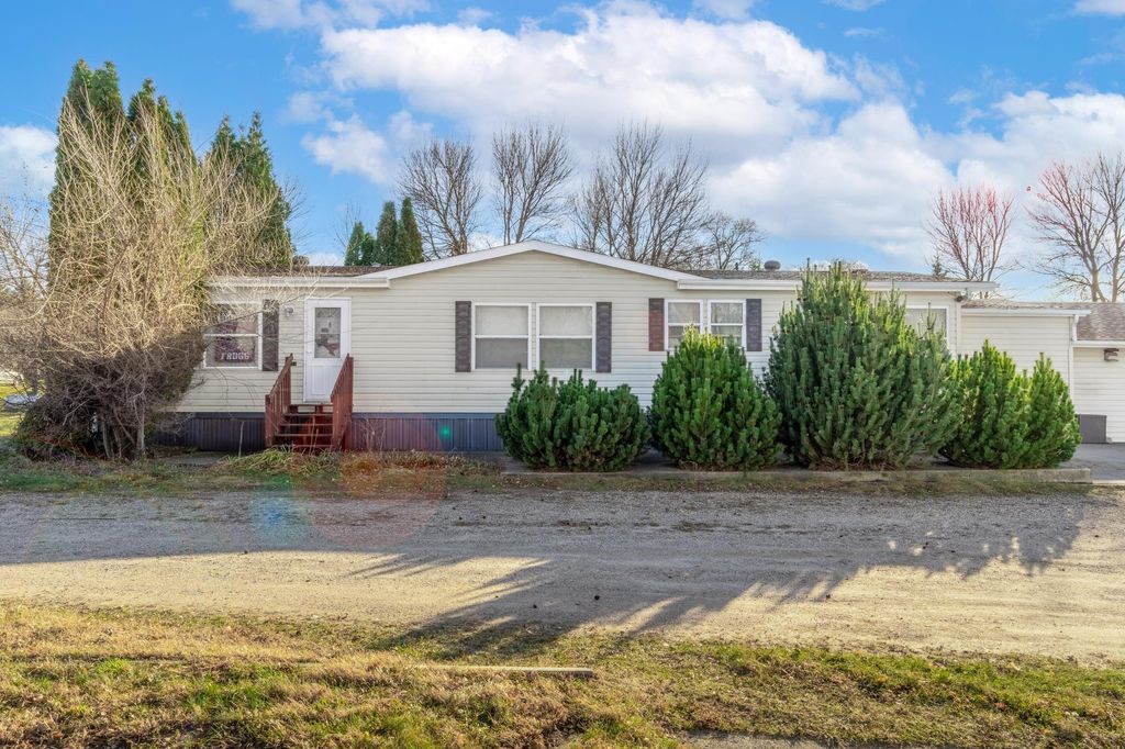 Photo of 101 243rd Street S, Eglon Twp, MN 56549 (MLS # 6820785)