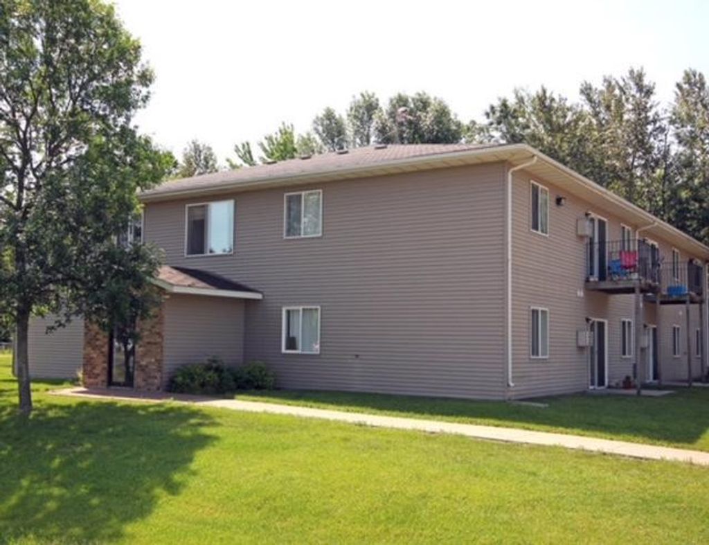 Photo of 325 Summit Avenue W, Blackduck, MN 56630 (MLS # 6826498)