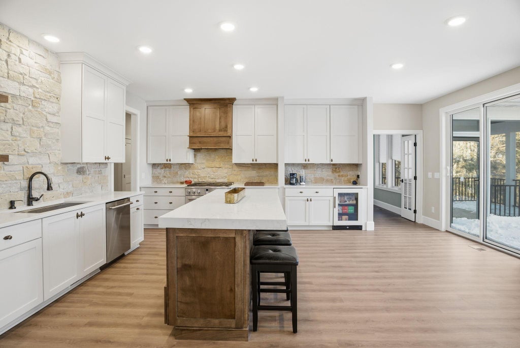 Photo of 6611 County Road 6, Independence, MN 55359 (MLS # 7158745)