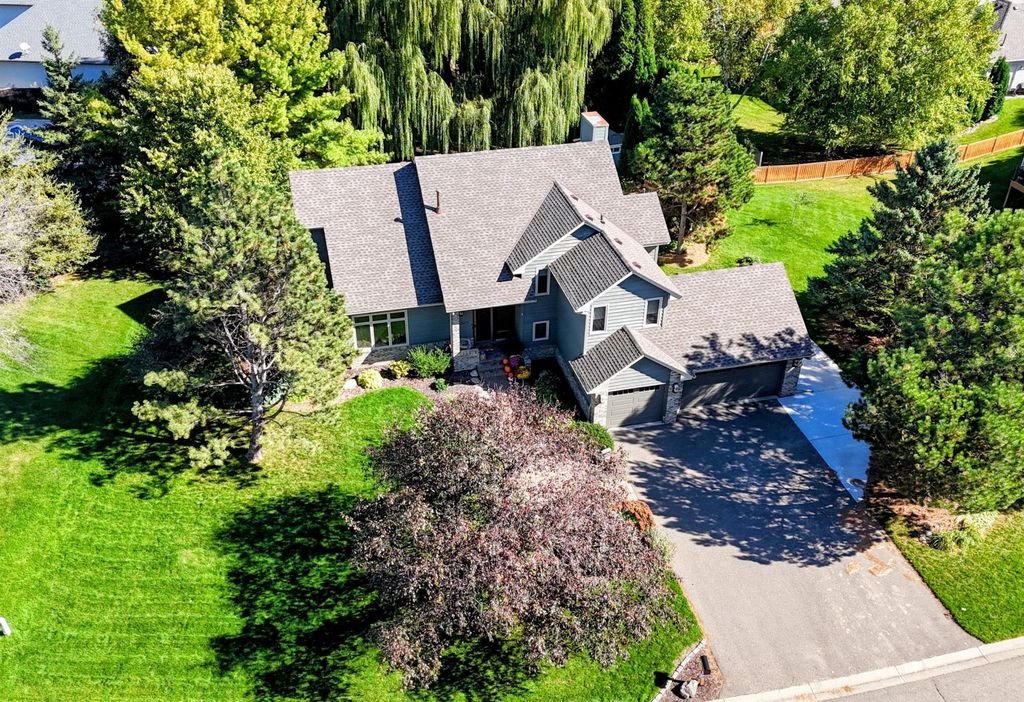 Photo of 5075 Ximines Lane N, Plymouth, MN 55442 (MLS # 6819768)