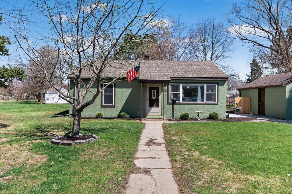 Photo of 6600 Quebec Avenue N, Brooklyn Park, MN 55428 (MLS # 7037844)