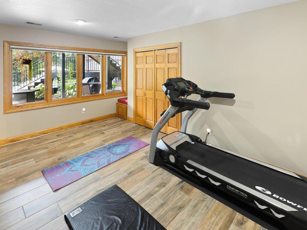 Forest Lake, Minnesota, 55025, United States, 5 Bedrooms Bedrooms, ,4 BathroomsBathrooms,Residential,Active,2034008