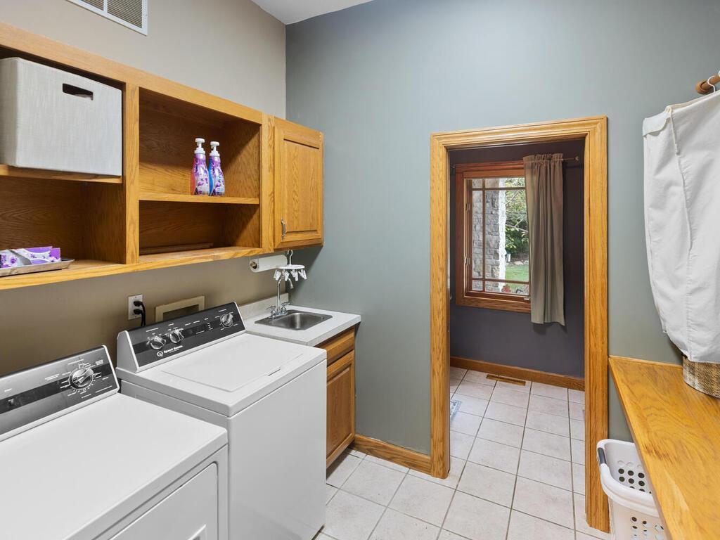 Forest Lake, Minnesota, 55025, United States, 5 Bedrooms Bedrooms, ,4 BathroomsBathrooms,Residential,Active,2034008