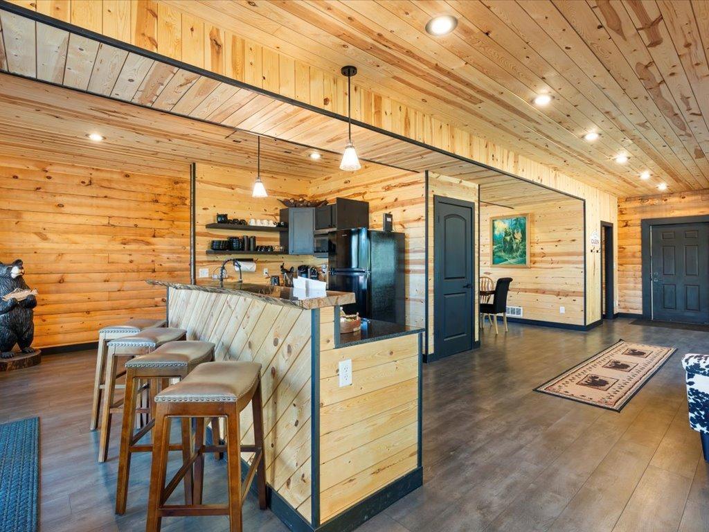 1694 Hazelnut Lane NW