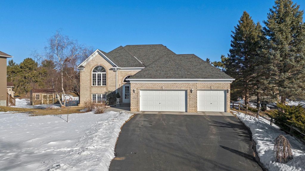 Photo of 2001 Stonepine Avenue, Hudson, WI 54016 (MLS # 7011917)