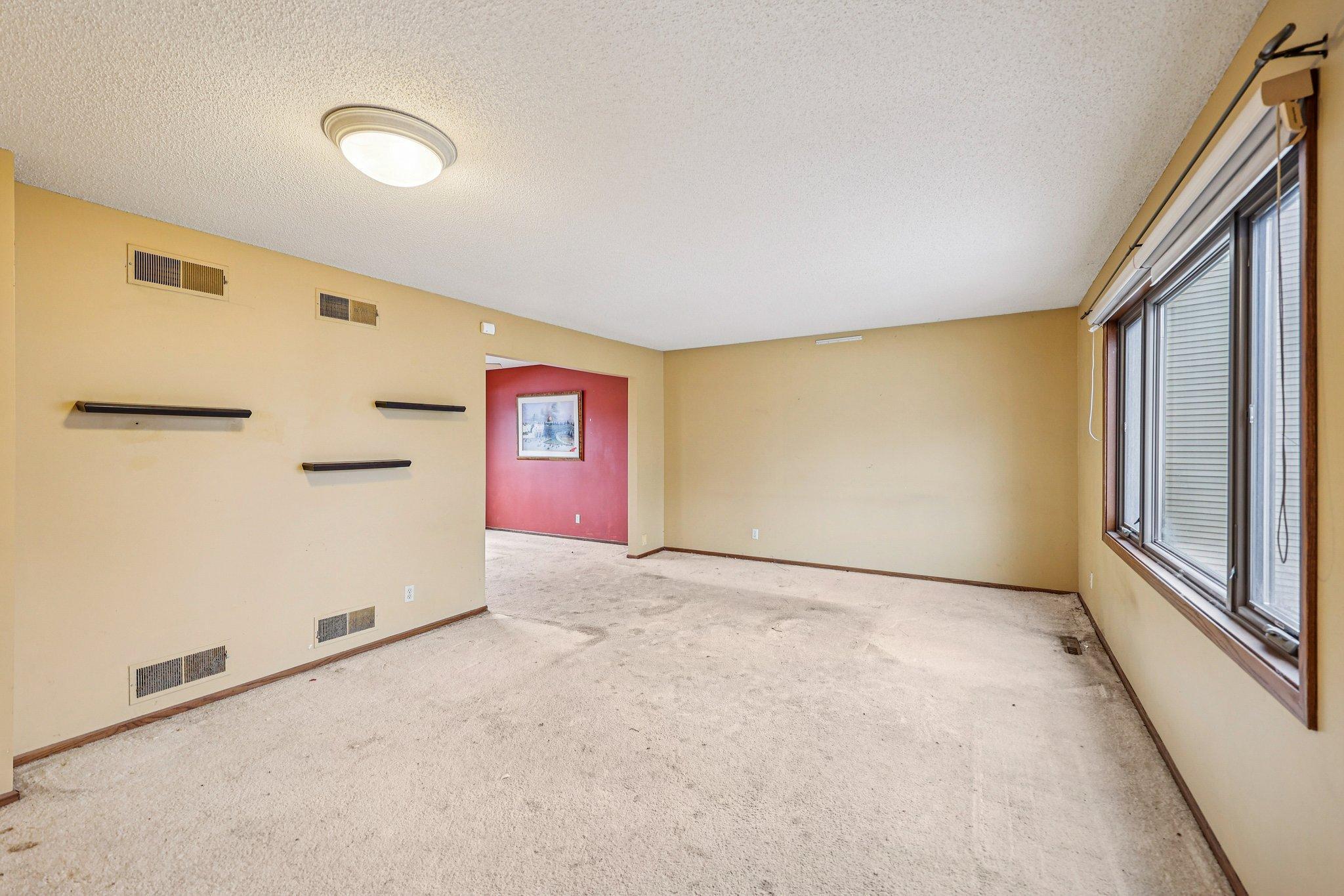 12070 Meadowlark Court