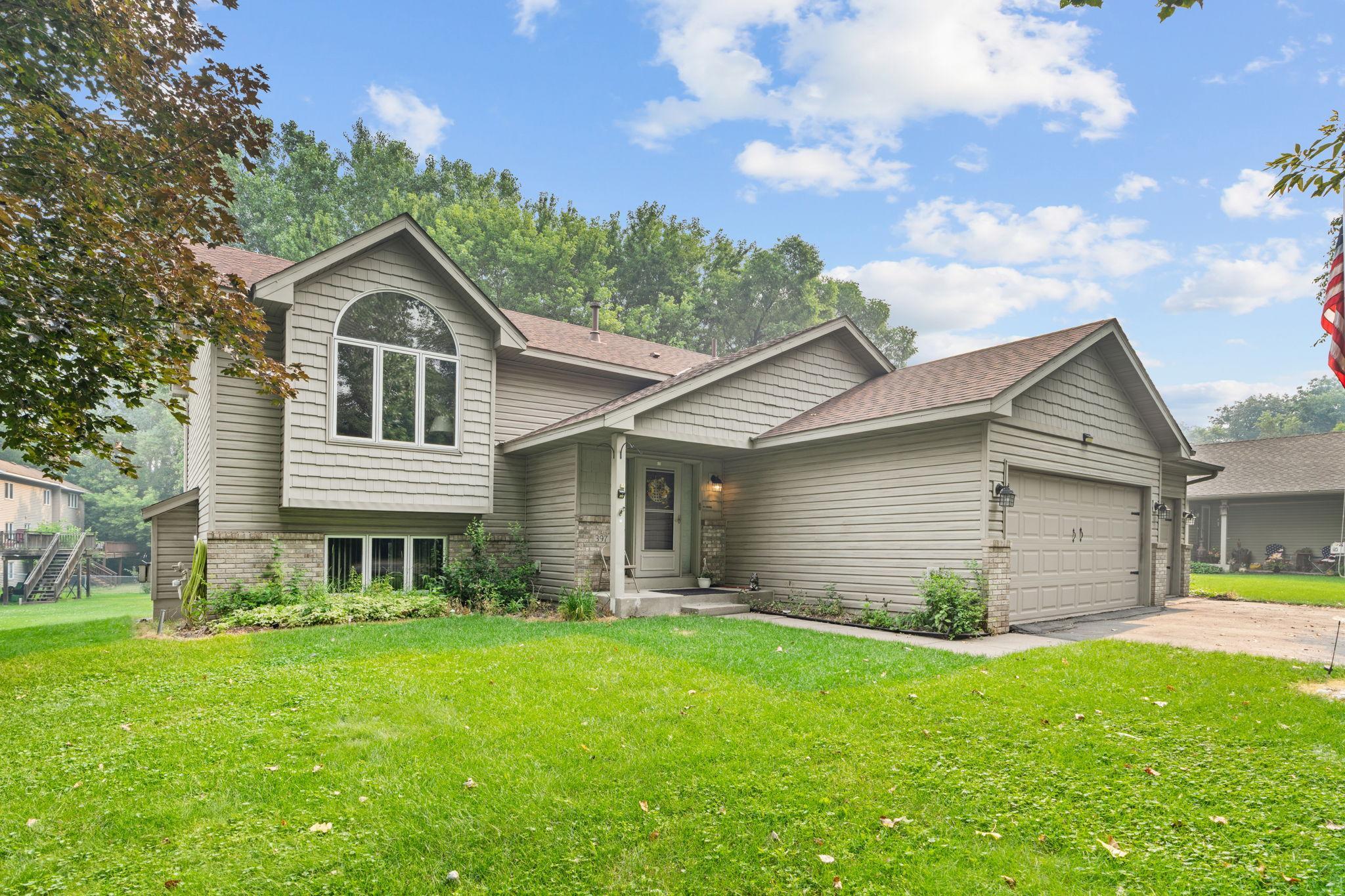 397 Viking Drive E