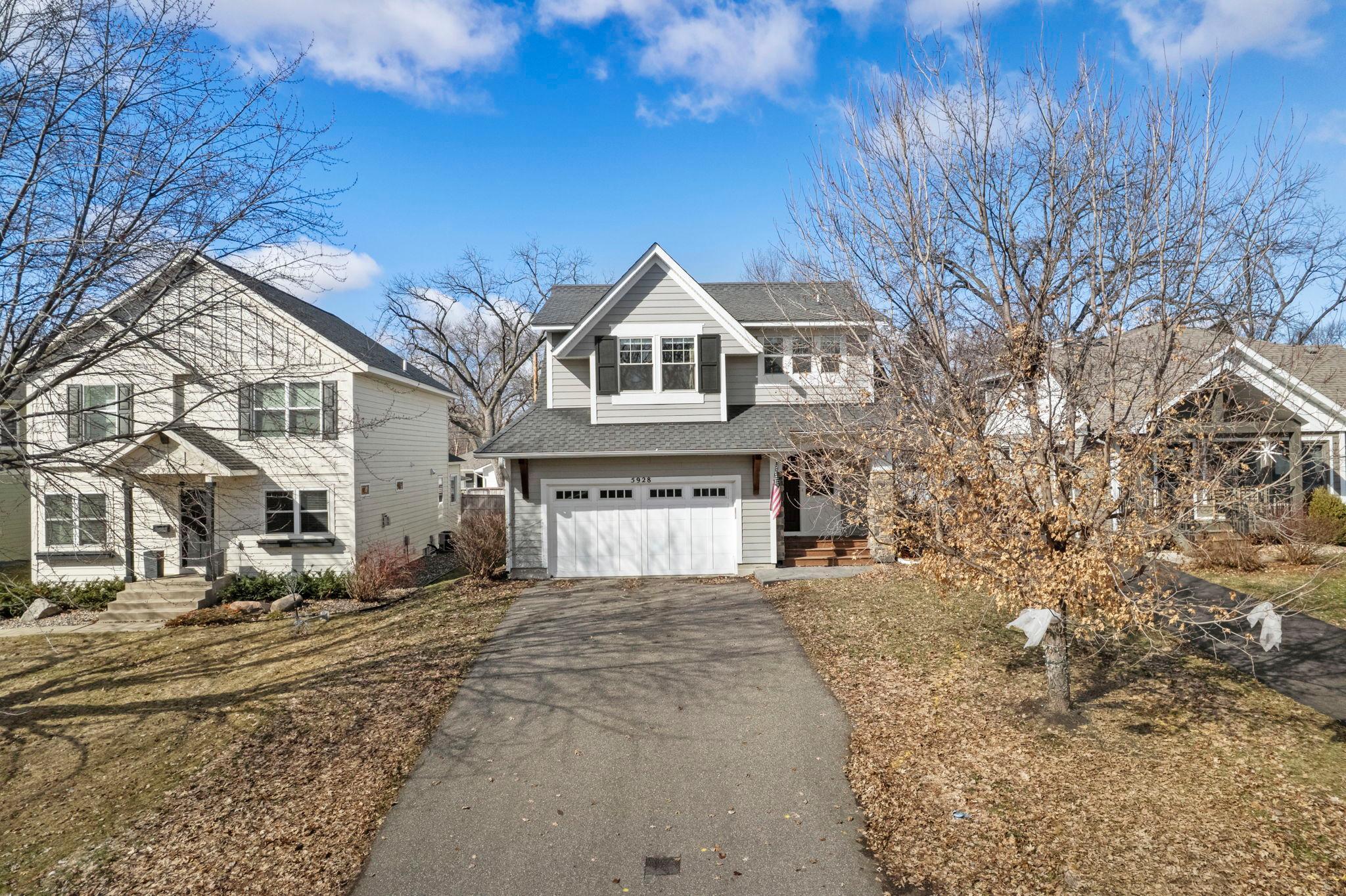 Edina, Minnesota, 55424, United States, 5 Bedrooms Bedrooms, ,4 BathroomsBathrooms,Residential,Active,2026782