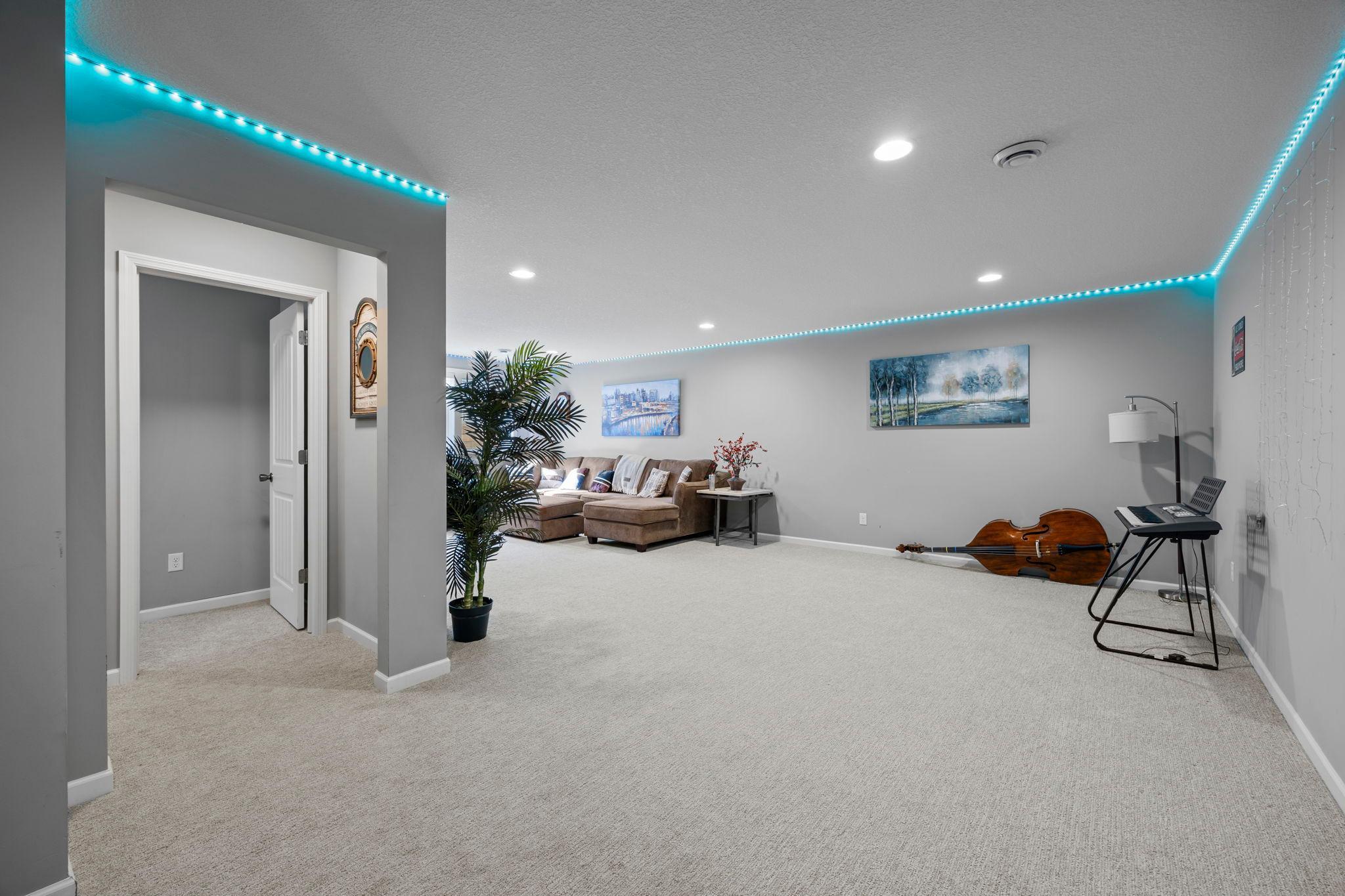 Edina, Minnesota, 55424, United States, 5 Bedrooms Bedrooms, ,4 BathroomsBathrooms,Residential,Active,2026782
