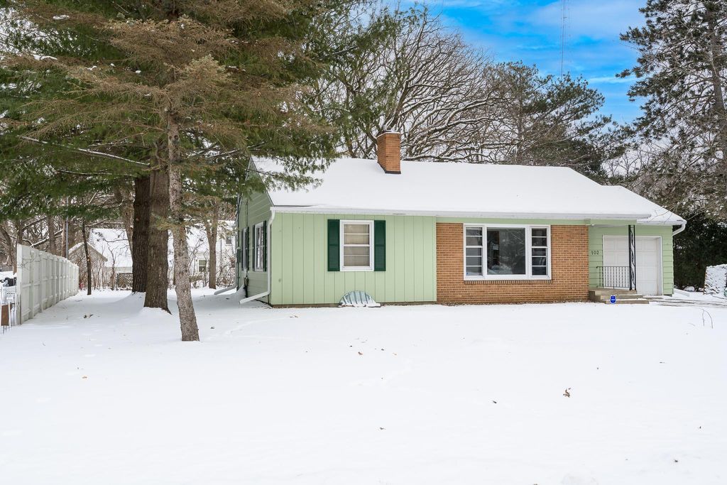 Photo of 102 Woodhill Road, Saint Cloud, MN 56301 (MLS # 6823591)