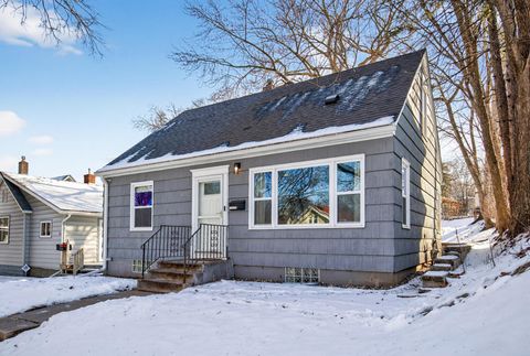 1032 Margaret Street Saint Paul MN 55106