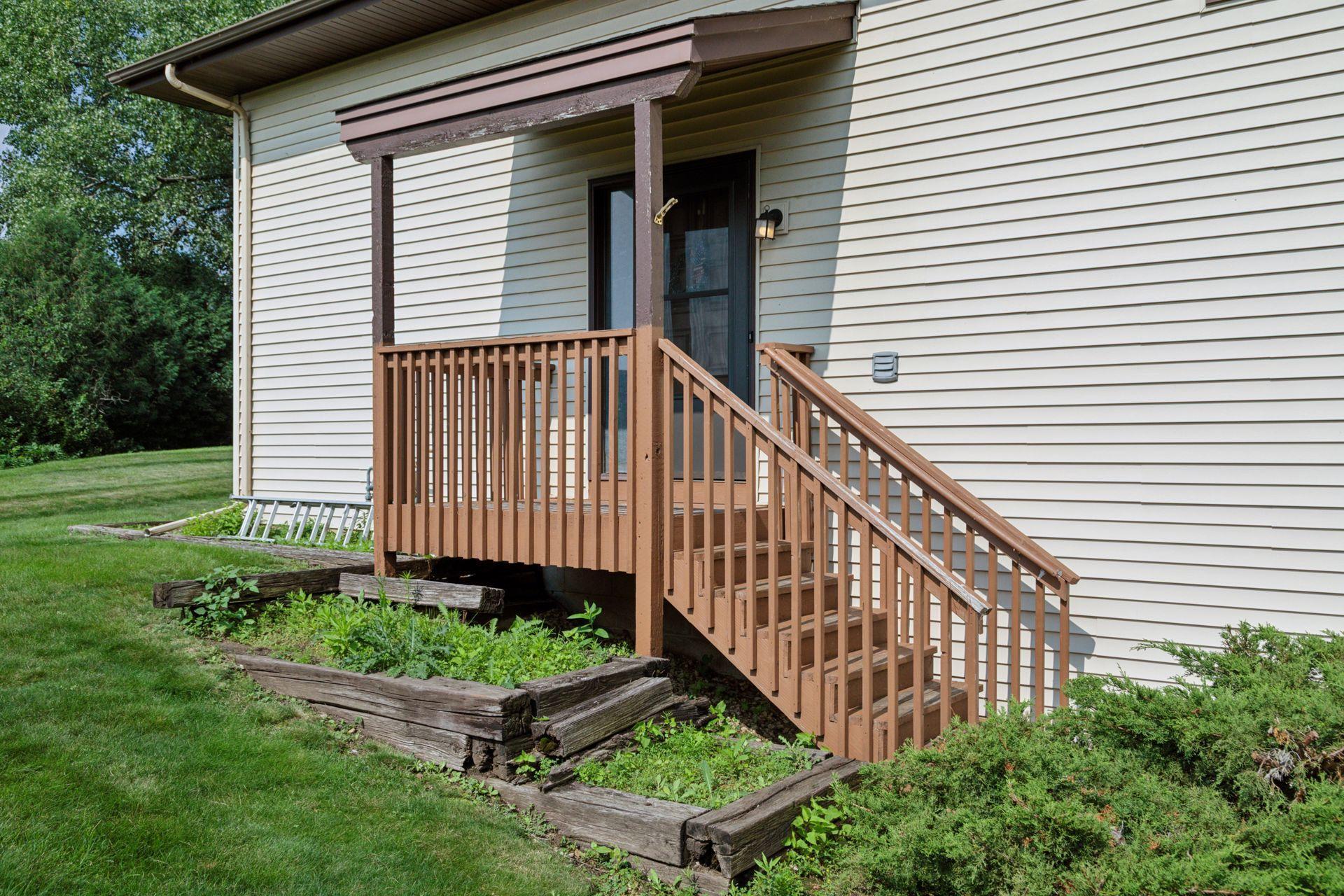 4595 Cantebury Circle