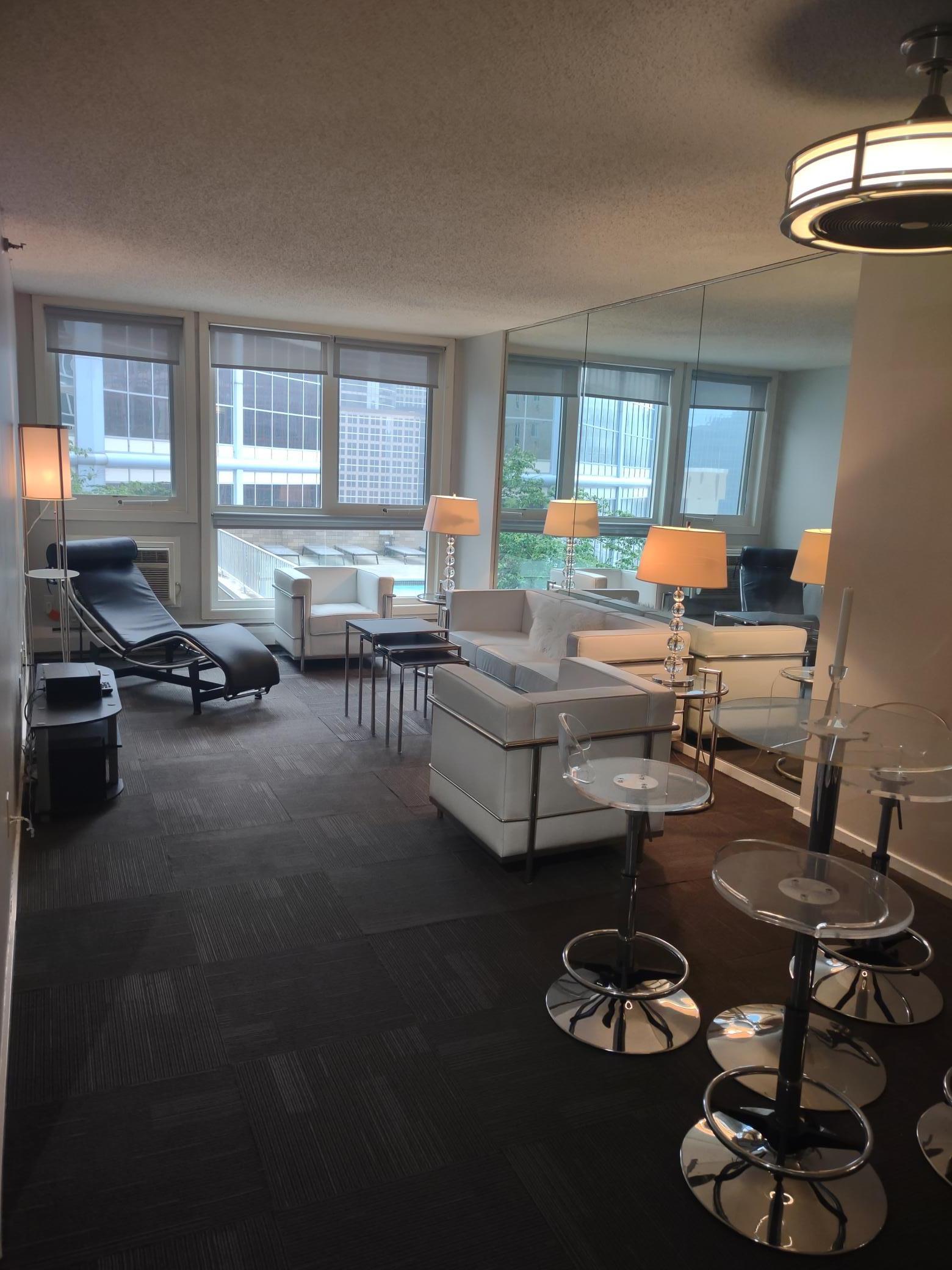 433 S 7th Street 1603