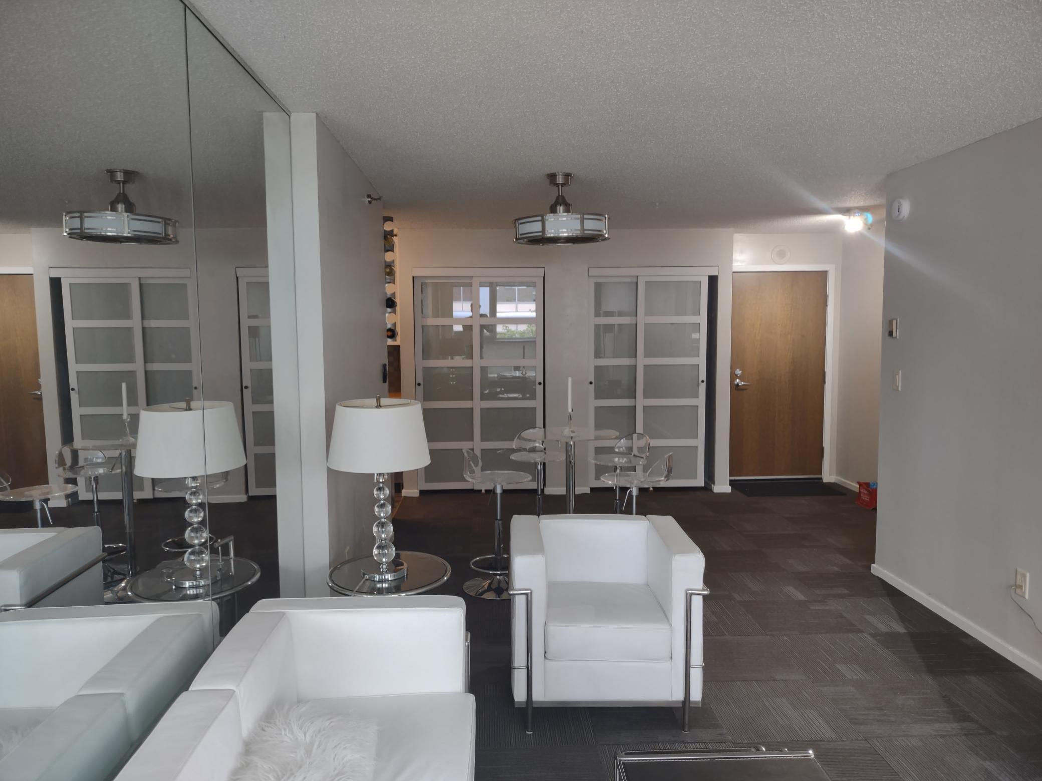 433 S 7th Street 1603